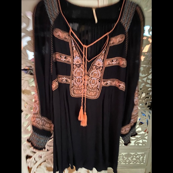 Free People Wind Willow Peasant Mini Dress
SM (Women’s 4-6) - Picture 5 of 9